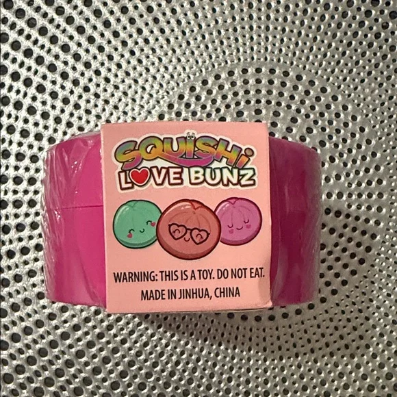 Incredible Novelties VAL Squishi Love Bunz Dumpling-NWT - Picture 2 of 4